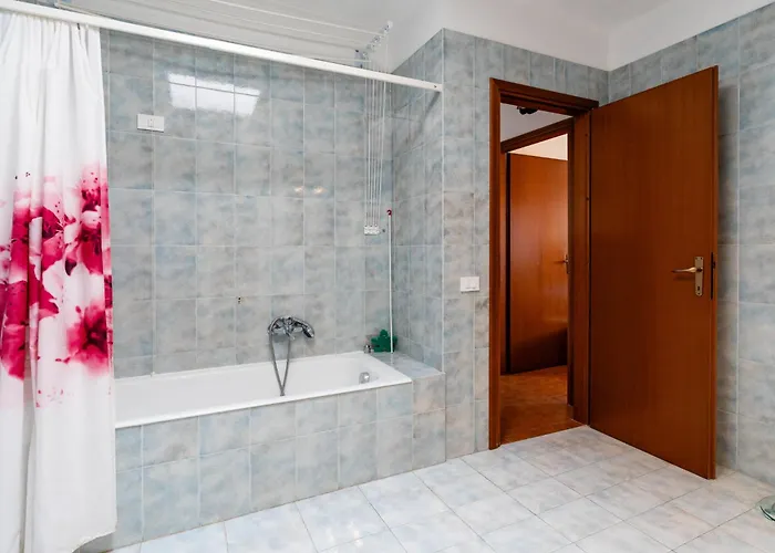 Casa Leonilde By Interhome